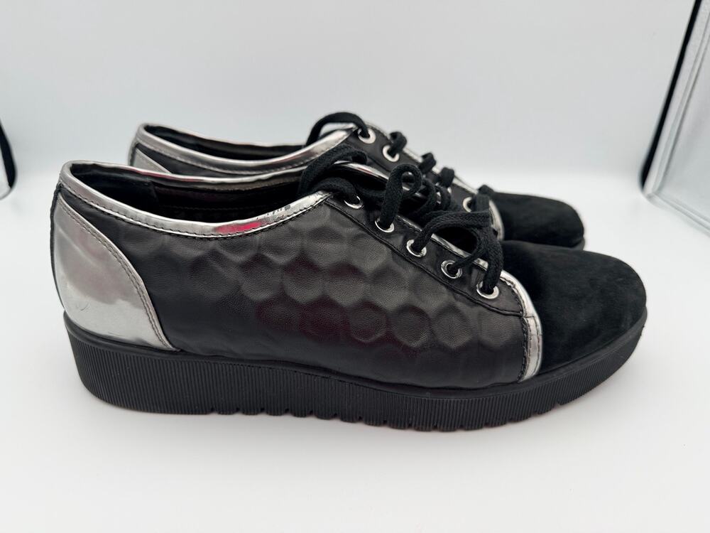 Aquatalia shoes women black size 7.5.
